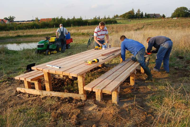 Picnicbordet rettes til